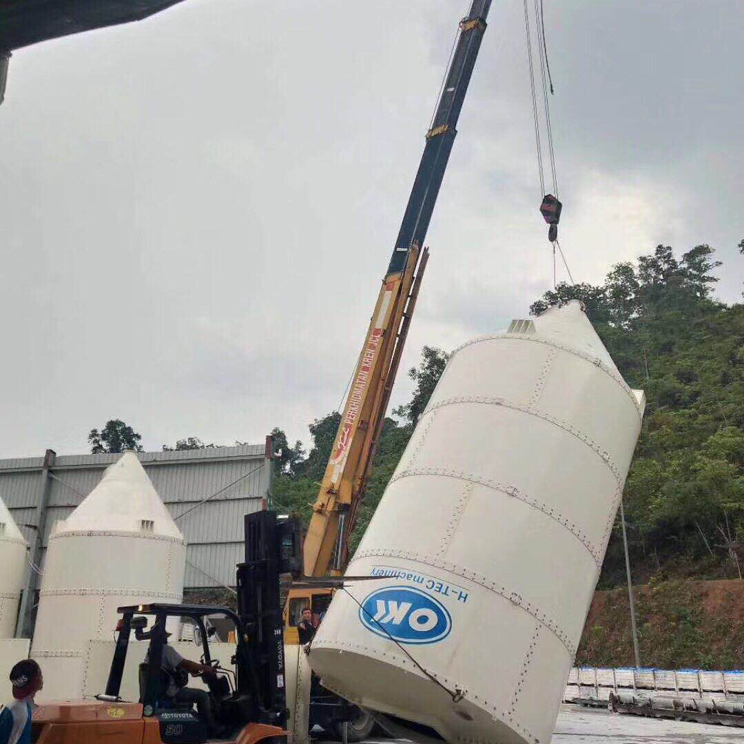 Instalación de silo de cemento tipo atornillado 3d